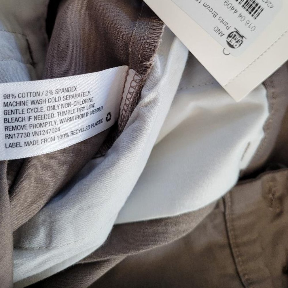 A New Day Women's 10 Pleated High Waisted Cuffed Pants Rubble Brown NWT - Picture 5 of 6